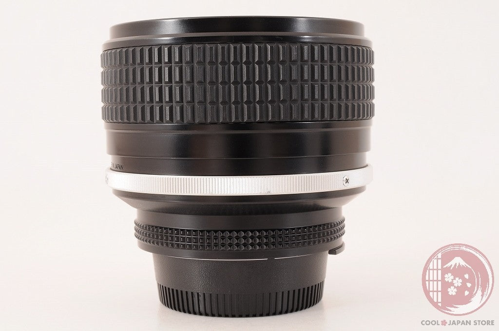 [MINT w/ Caps] Nikon Ai-s 85mm f/1.4 from Japan Ls24