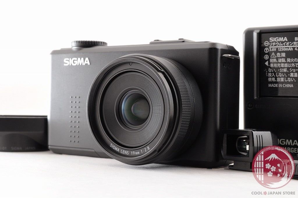 [MINT w/  Finder Hood] Sigma dp1 Merrill from Japan Cl54