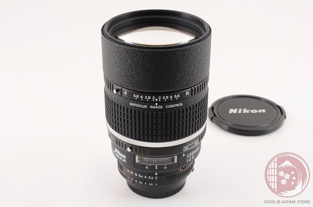 [MINT+ w/Caps] Nikon AF DC NIKKOR DEFOCUS IMAGE CONTROL 135mm f/2 D FR Lw74