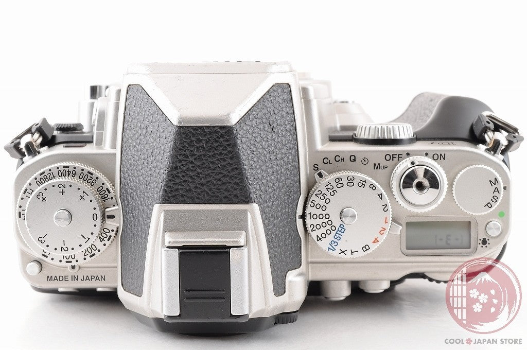 [ 17519 shots MINT in Box ] Nikon Df Silver 16.2 PM DSLR Camera Body JAPAN Ck09