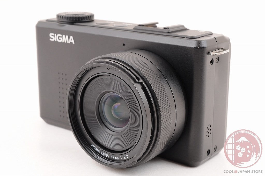 [MINT w/  Finder Hood] Sigma dp1 Merrill from Japan Cl54