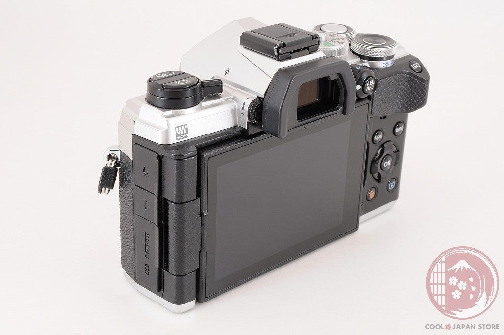 57b0dfa8-e10a-42cf-86a8-b4f673d179e9