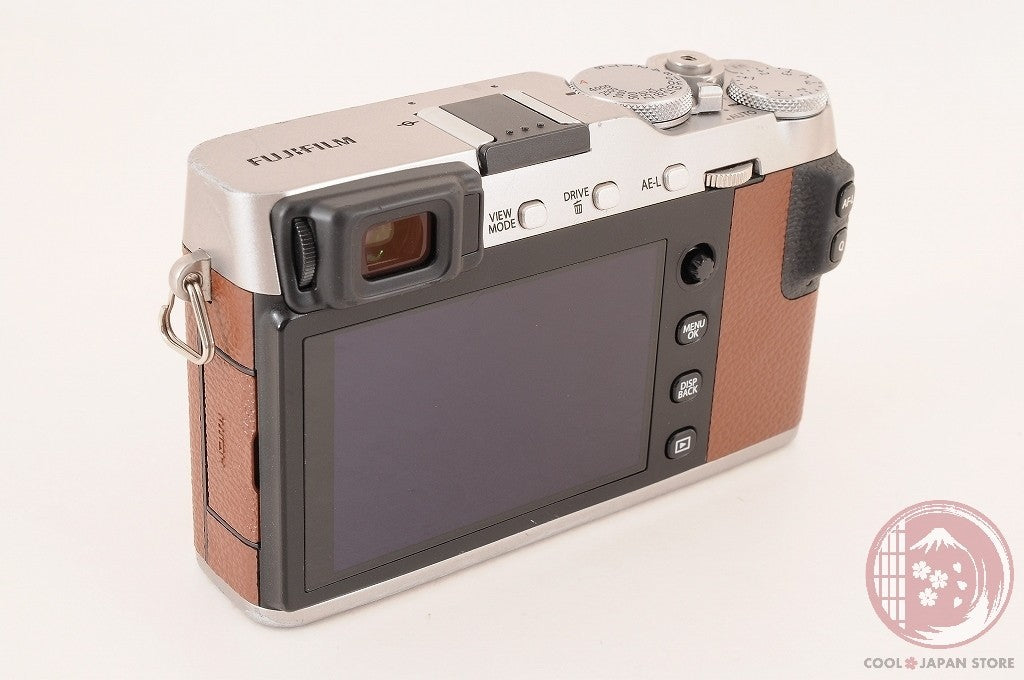 DDU[ Low shots MINT w/ Strap Charger ] Fujifilm Fujifilm X-E3 Brown Japan Ci37