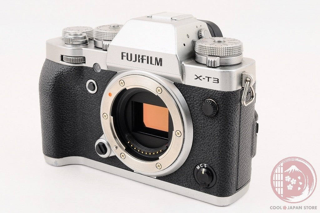 READ[ Low shots MINT w/Charger ] Fujifilm Fuji X-T3 XT3 Silver 26.1MP Ck94