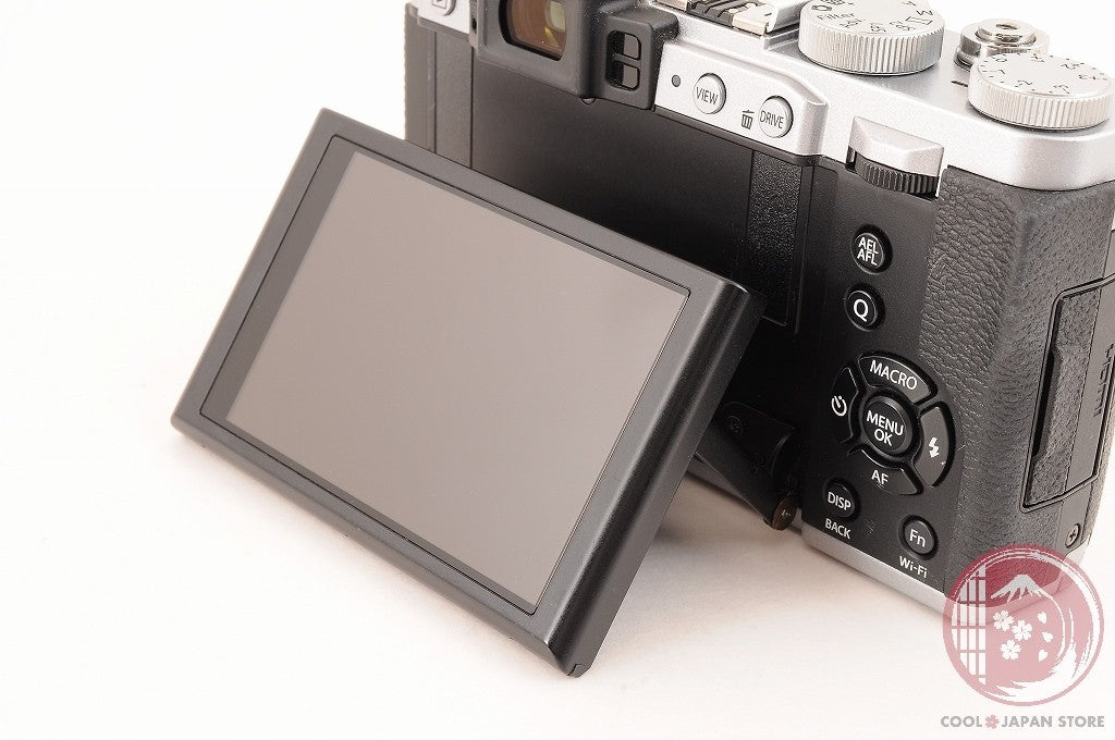 [MINT in Box] Fujifilm Fuji X30 Silver Compact Digital Camra from Japan Ci03