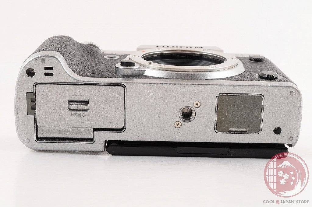 [ 6169 shots MINT in Box ] Fujifilm Fuji X-T3 XT3 Silver 26.1MP Mirrorless Cm69