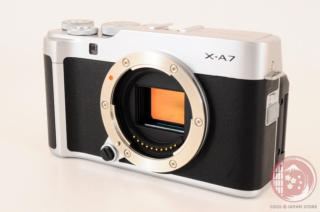 [MINT+ w/ Strap Cable] Fujifilm Fujifilm X-A7 silver from Japan Cg26