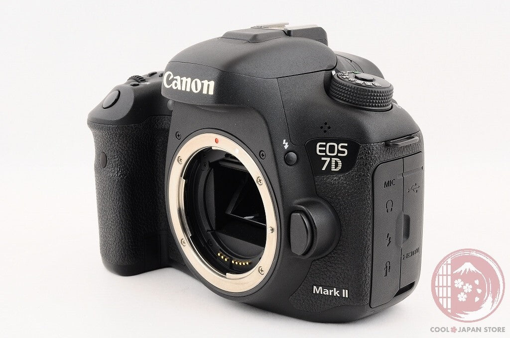 [ 27749 shots MINT+ in Box] Canon EOS 7D Mark II from Japan Cf75