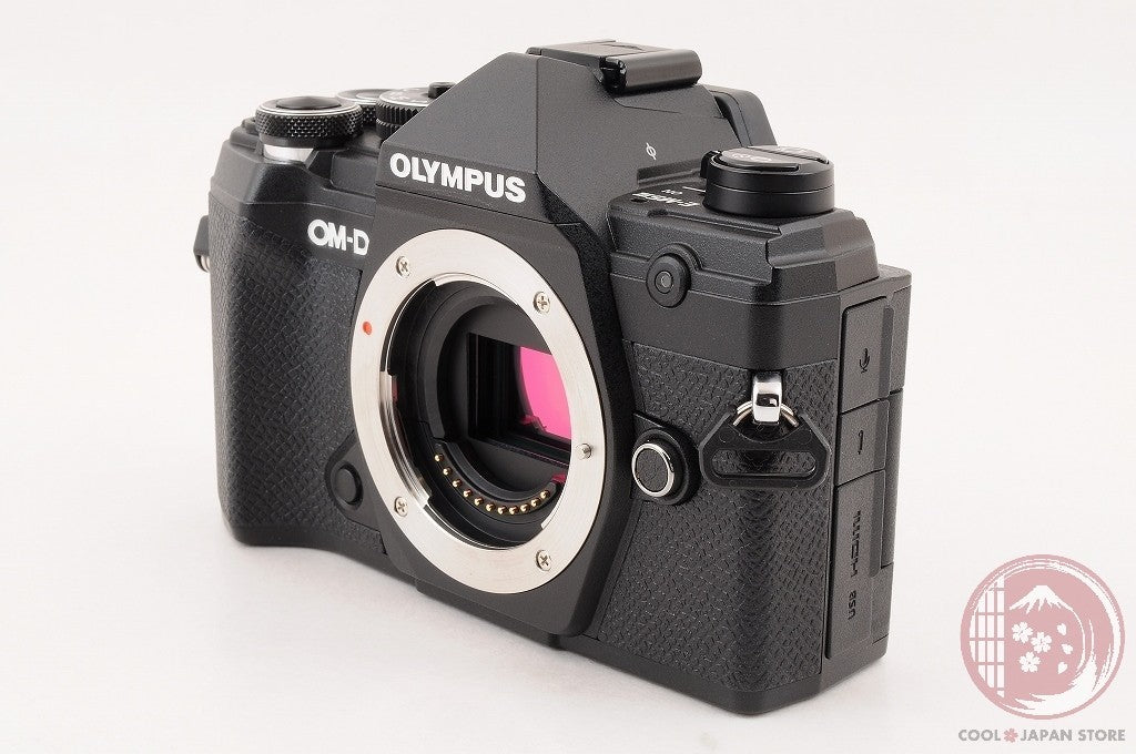 [ 2887 shots MINT+ w/ Flash Strap ] Olympus OM-D E-M5 Mark III 20.4MP Cm65