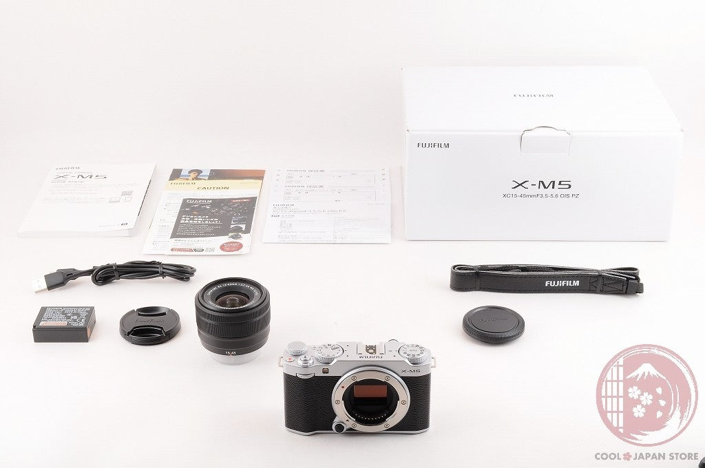 [ 727 shots TOP MINT w/15-45mm in Box] Fujifilm Fuji X-M5 silver XC Cm09
