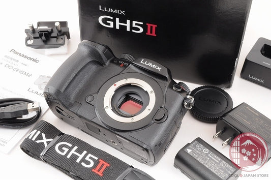 [ 2142 shots TOP MINT in Box ] Panasonic LUMIX DC GH5 II DC-GH5 from Japan Cj01