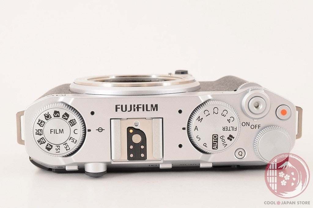DDU [ 1472 shots TOP MINT in Box ] Fujifilm X-M5 silver from Japan Ci21