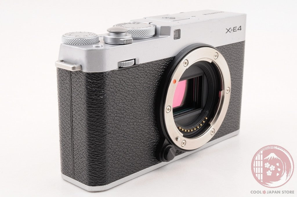 [ 13144 shots MINT+ in Box ] Fujifilm Fuji X-E4 26.1MP Mirrorless Silver Cm08