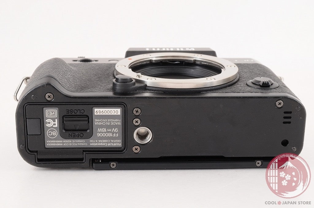 [ 1251 shots MINT w/ Cable Cap ] Fuji X-T30 Black 26.1MP Mirrorless Camera Ci72