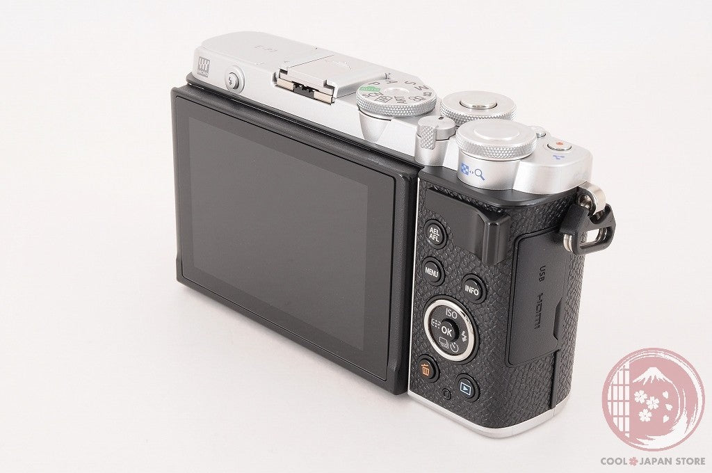 [ 3660shots MINT+ in Box ] Olympus PEN E-P7 Silver from Japan Cj03