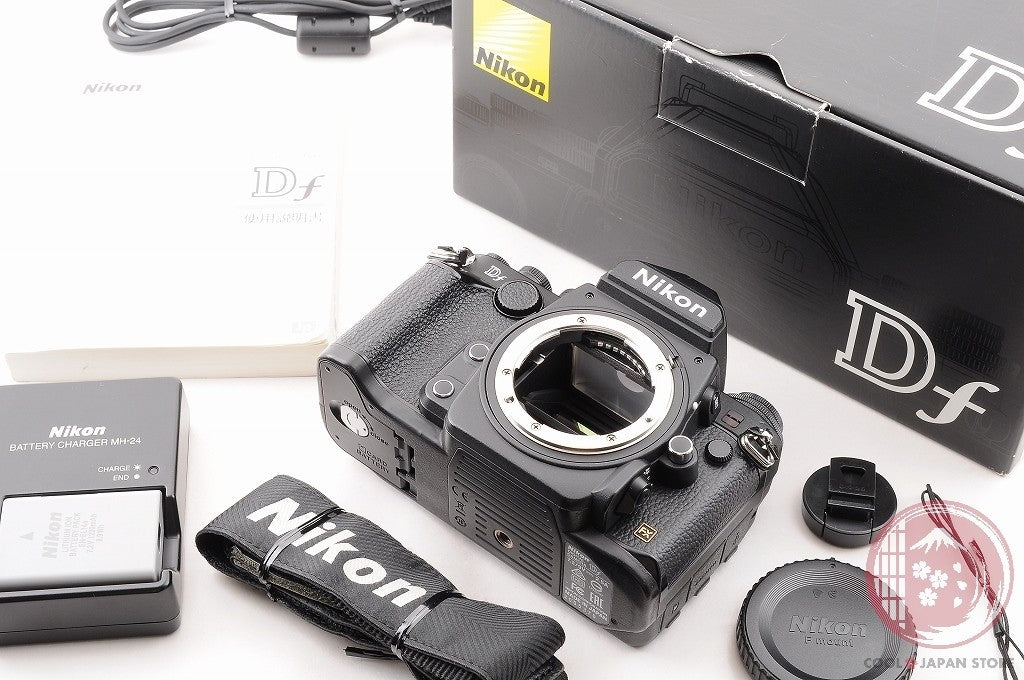 DDU[ 24942 shots MINT in Box ] Nikon Df Black 16.2 PM DSLR Camera Cj60