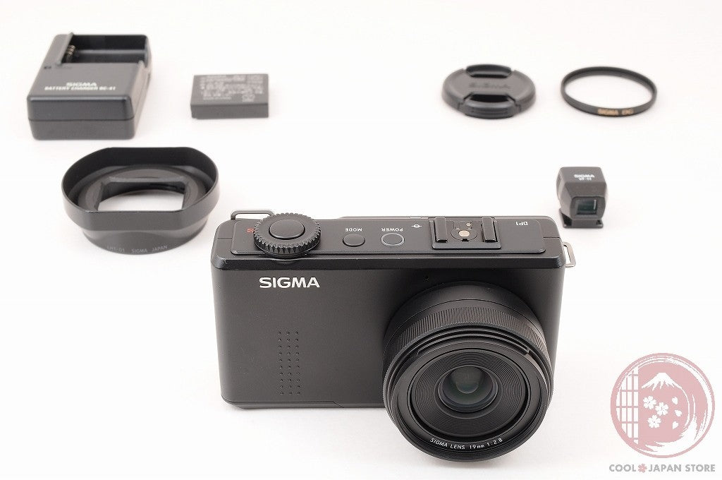 [MINT w/  Finder Hood] Sigma dp1 Merrill from Japan Cl54