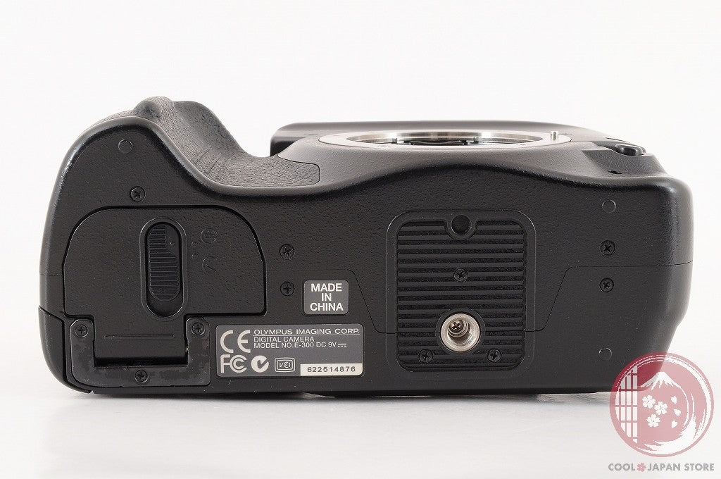 DDU READ [ 14630 shots MINT w/ Charger Cables] Olympus E-300 Japan Cj39