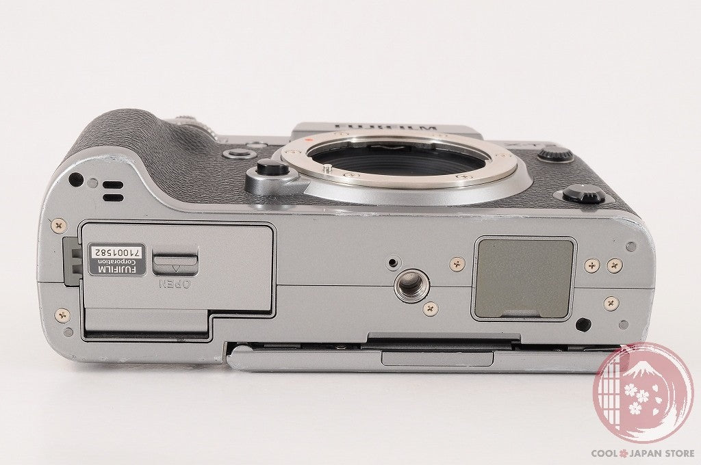[ Low shots MINT w/ Strap ] Fujifilm Fuji X-T2 XT2 Graphite Silver Edition Ci93