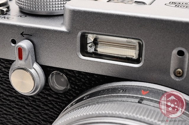 [MINT in Box] FUJI FUJIFILM X100 12.3MP Digital Camera Silver from Japan Ck63