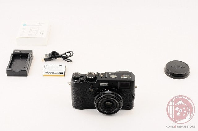 [ 16800 shots MINT w/Charger]Fujifilm Fuji X100T X-100T Black 16.3MP Ck83