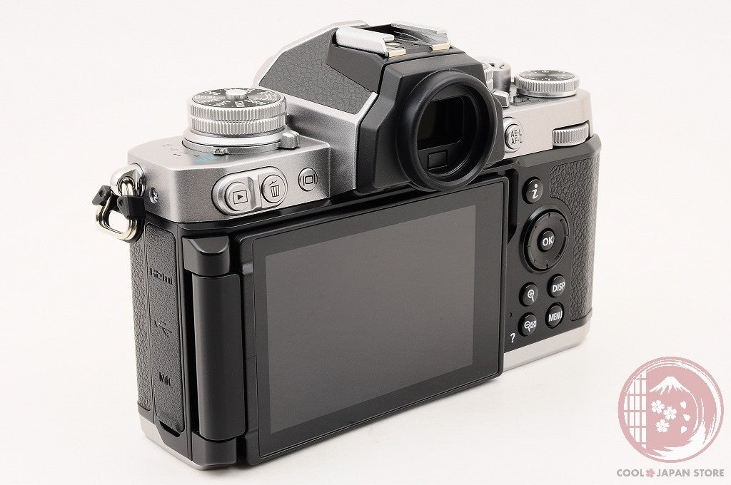 [ 201 shots TOP MINT in Box ] Nikon Z fc Zfc Silver 20.9MP from Japan Cl02