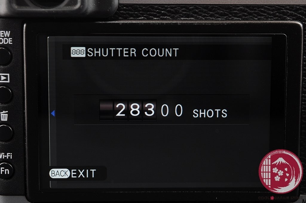 [ 28300 shots MINT in Box ]Fujifilm Fuji X100T X-100T Silver 16.3MP Digital Cm51