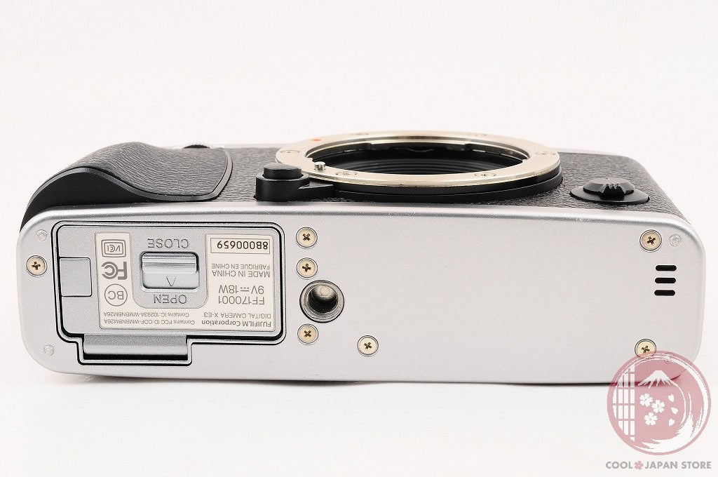[ 171 shots MINT+ in Box ] Fujifilm Fujifilm X-E3 Silver from Japan Cl24
