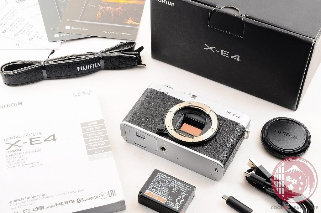 [ 2247 shots TOP MINT in Box ] Fujifilm Fuji X-E4 26.1MP Mirrorless Silver Cl18