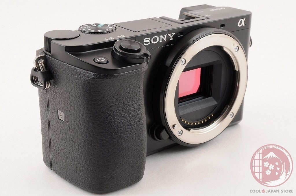[ 1303 shots MINT+ w/ Strap Cable ] Sony Alpha a6100 Mirrorless Cm24