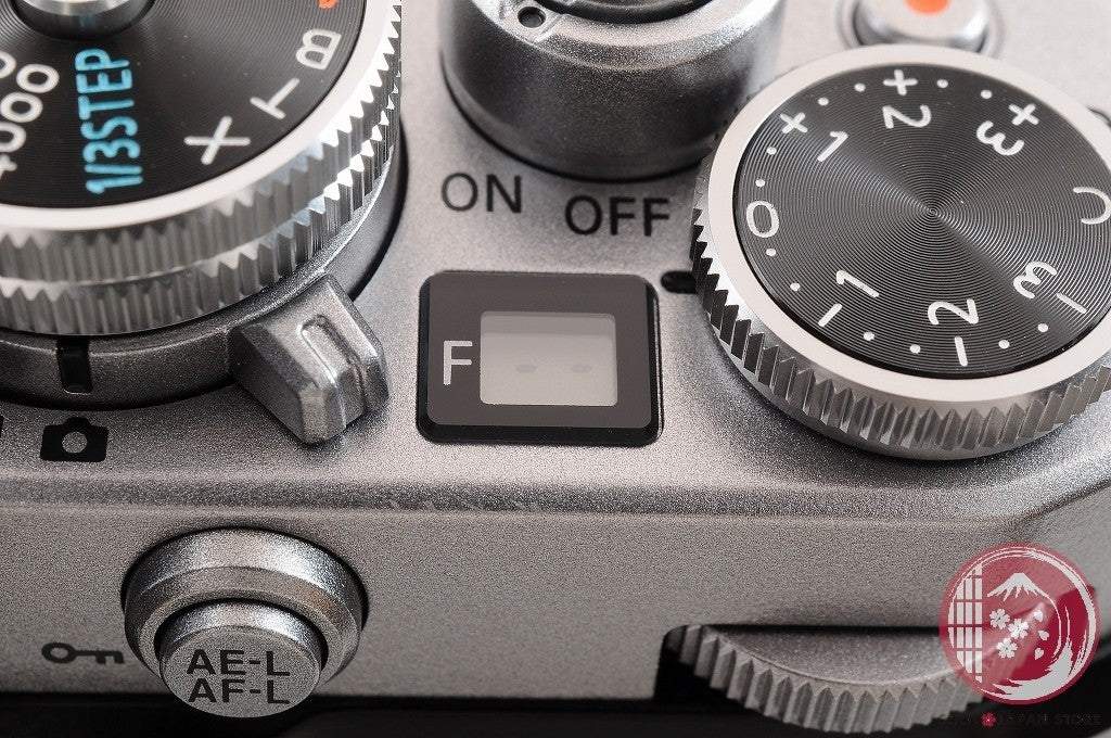 [ 2864 shots MINT+ w/ Strap Charger ] Nikon Z fc Zfc Silver 20.9MP Cm37