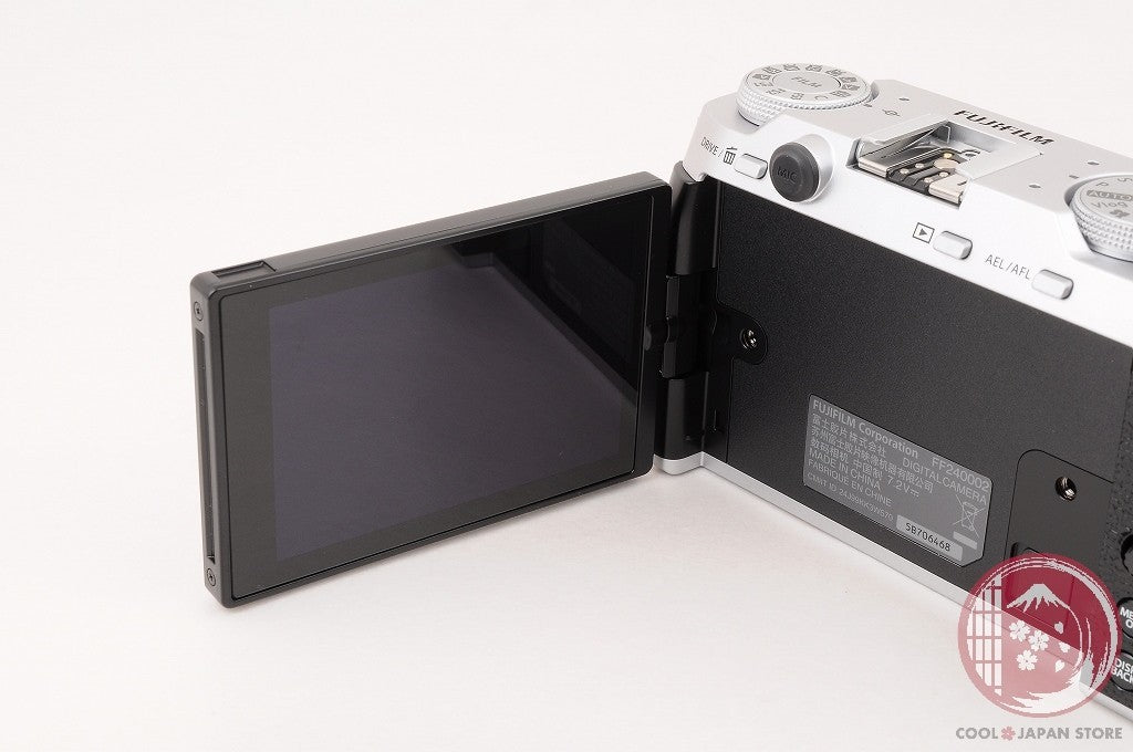 [ 671 shots TOP MINT in Box ] Fujifilm Fujifilm X-M5 silver XC 15-45mm　Cl47