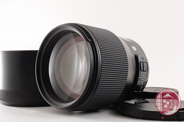 [MINT+ w/Hood Caps] Sigma 135mm f/1.8 DG HSM Art NIKON from Japan Lv30