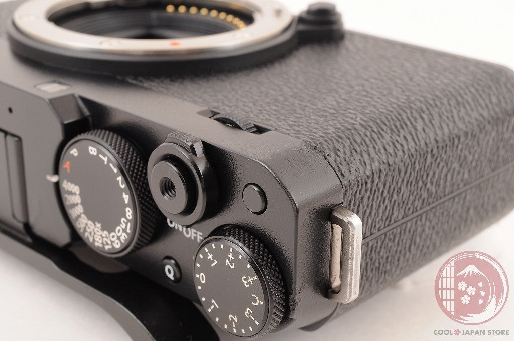 [ 9390 shots MINT w/Charger Cable ] Fujifilm Fuji X-E4 Black 26.1MP Ci27