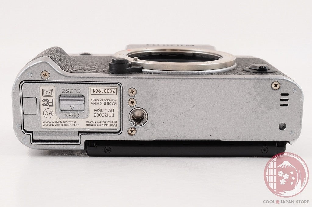 [ 1935 shots EXC5 in Box ] Fuji X-T20 Silver 24.3MP Mirrorless from Japan Cm45