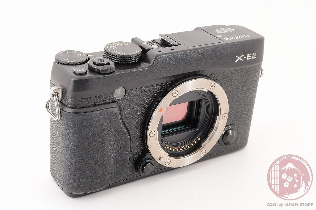 [MINT w/Charger Cable] Fujifilm Fujifilm X-E2 from Japan Ci92