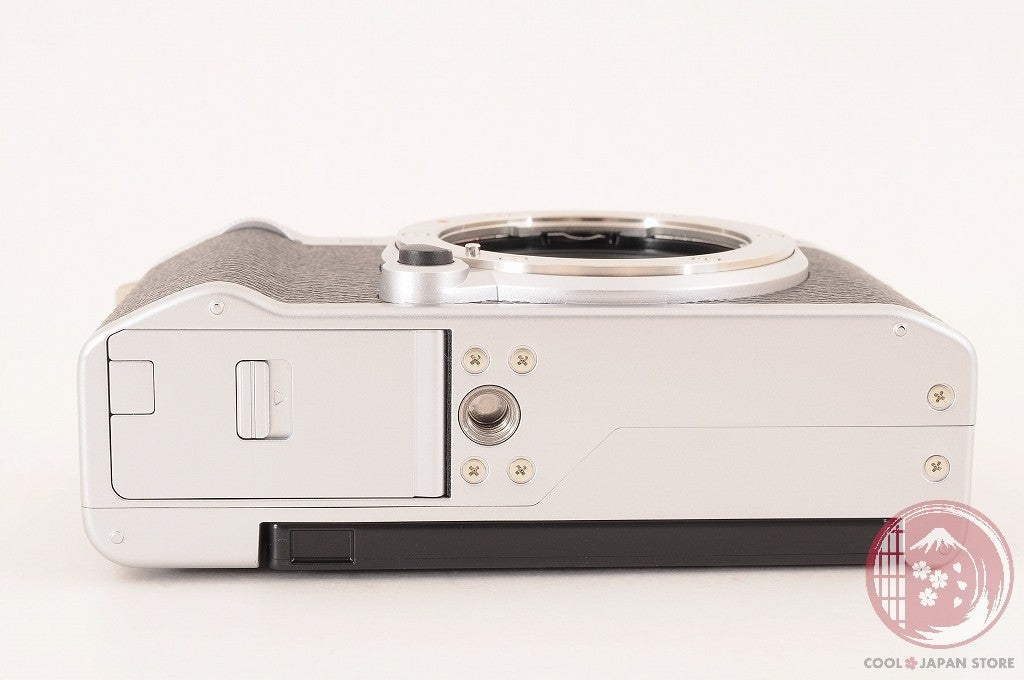[ 179 shots TOP MINT in Box ] Fujifilm X-M5 silver from Japan Ci22