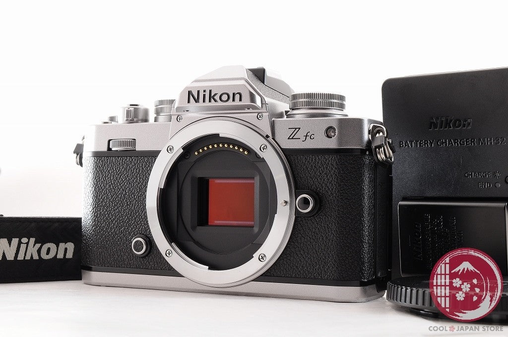 [ 2864 shots MINT+ w/ Strap Charger ] Nikon Z fc Zfc Silver 20.9MP Cm37