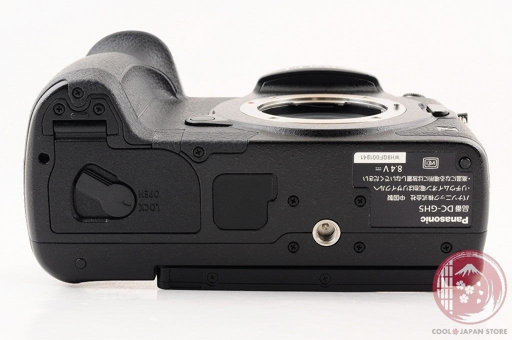 DDU [ 7280 shots TOP MINT in Box ] Panasonic LUMIX DC-GH5 DC GH5 20.3 MP Cj46