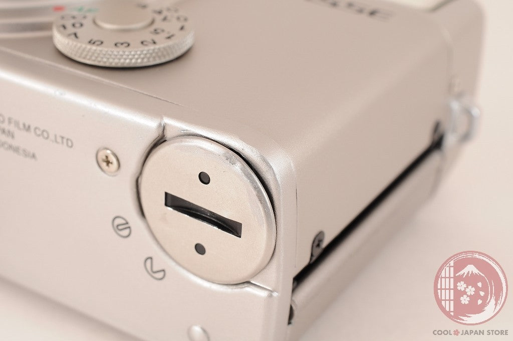[MINT+ in Box] Fujifilm Fujifilm Klasse Silver from Japan Cg93