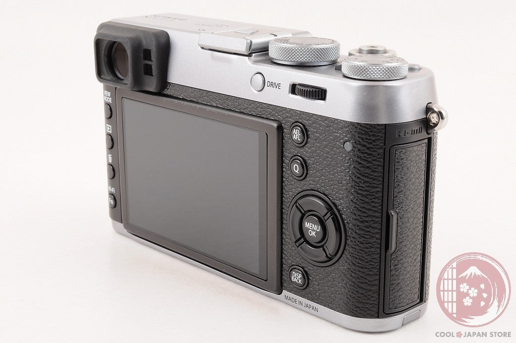 [ 28300 shots MINT in Box ]Fujifilm Fuji X100T X-100T Silver 16.3MP Digital Cm51