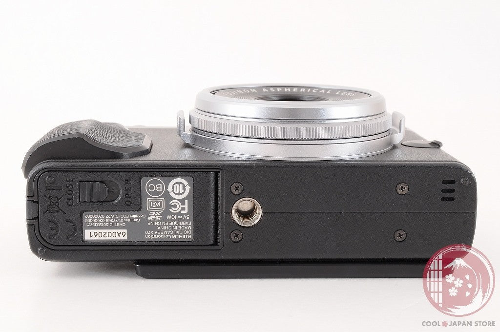 [MINT+ inBox] Fujifilm Fuji X70 16.3MP Compact Digital Camera Silver Japan Cj05