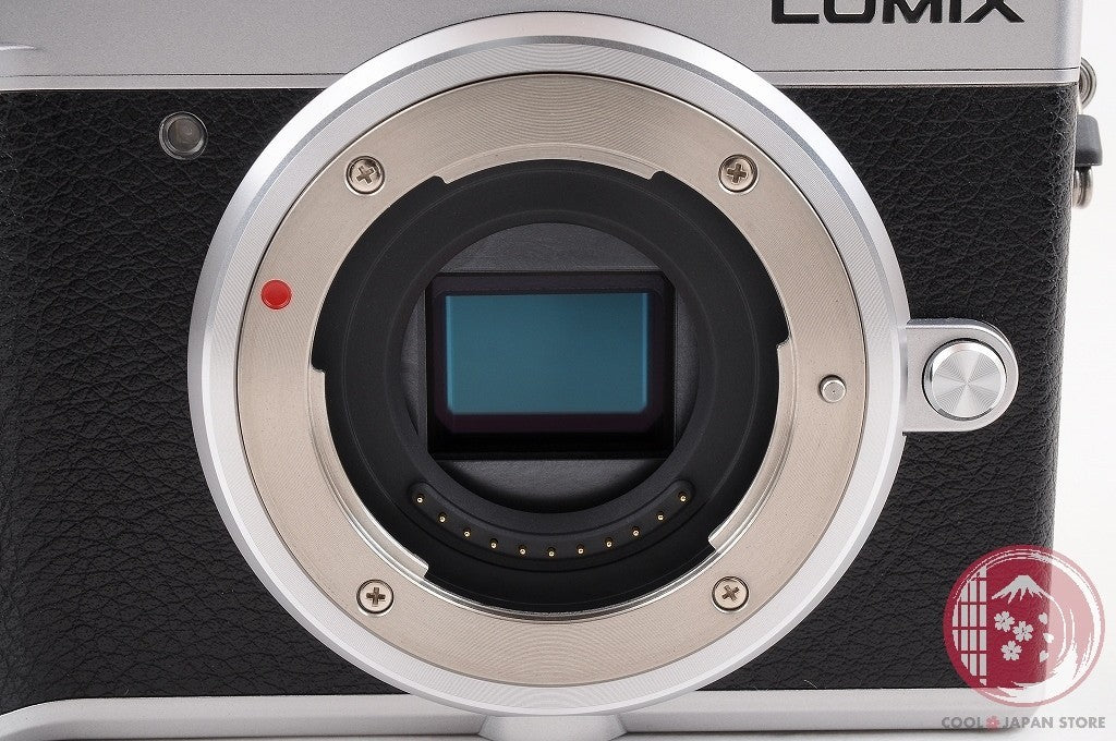English OK[ 627 shots MINT+  in Box ] Panasonic DC GX7MK3 GX9 Japan Cl68