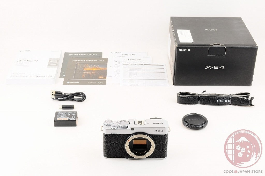 [ 2247 shots TOP MINT in Box ] Fujifilm Fuji X-E4 26.1MP Mirrorless Silver Cl18