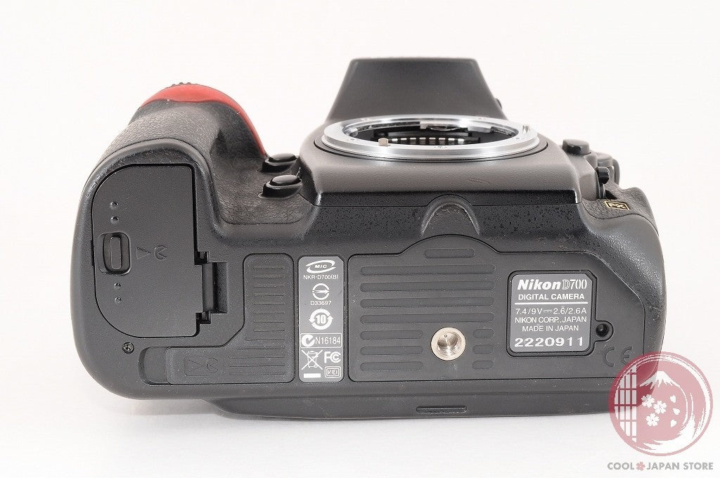 DDU[ 27640 shots MINT in Box ] Nikon D700 12.1MP Digital SLR FX from Japan Cj74