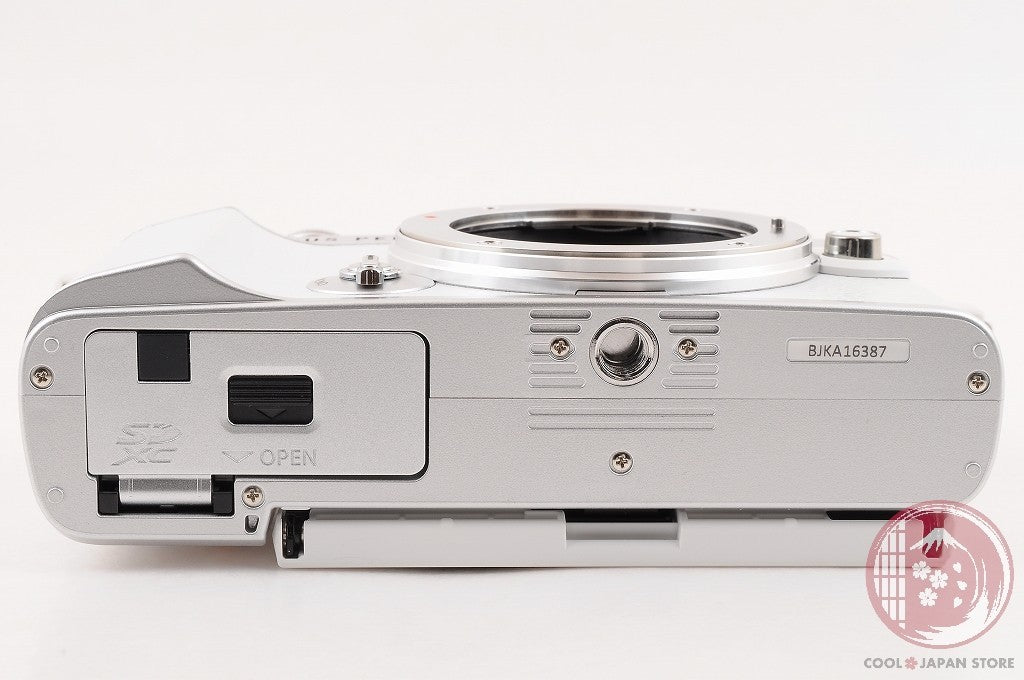 [ 380 shots TOP MINT in Box ] Olympus PEN E-P7 white from Japan Cl82