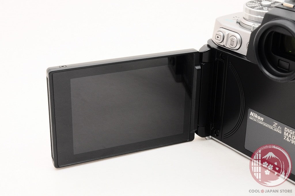 [ 201 shots TOP MINT in Box ] Nikon Z fc Zfc Silver 20.9MP from Japan Cl02