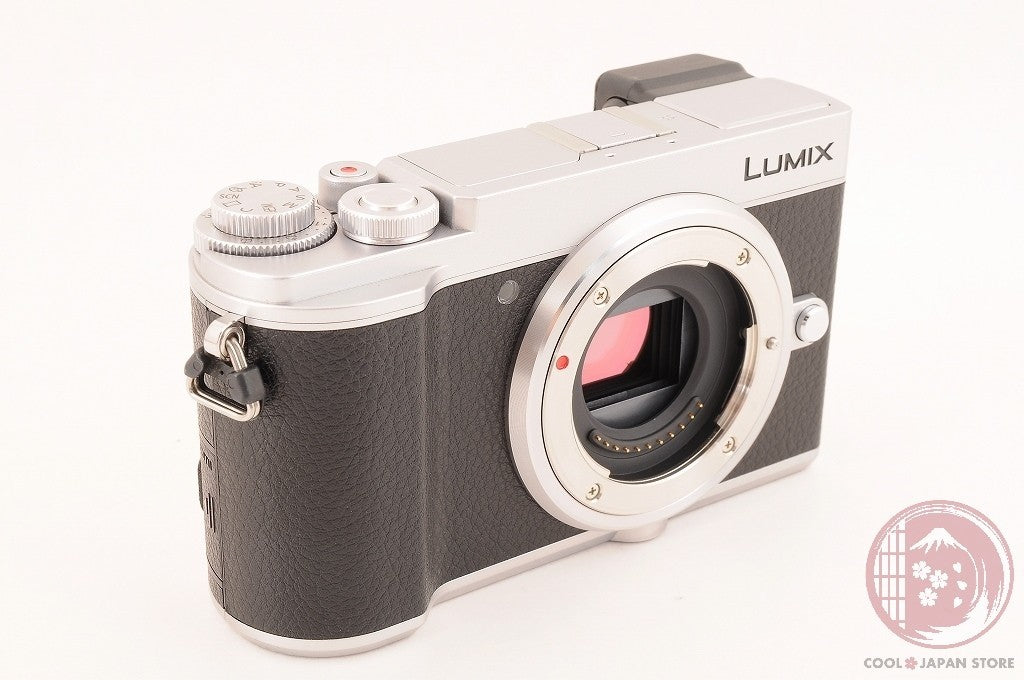 Panasonic LUMIX DC-GX7MK3シルバー【ショット数172】 Panasonic LUMIX DC-GX7MK3シルバー【ショット数172】
