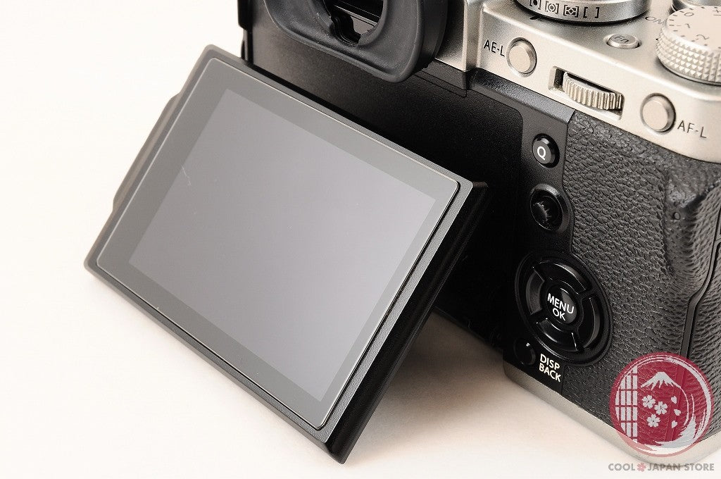 READ[ Low shots MINT w/Charger ] Fujifilm Fuji X-T3 XT3 Silver 26.1MP Ck94