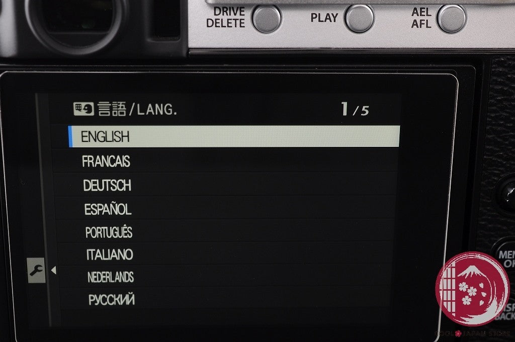 DDU [ 2080 shots TOP MINT in Box ] Fujifilm Fuji X-E4 26.1MP Silver Cj49